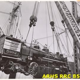 59-CLASS BEING UNLOADED FROM THE CITY OF BRISBANE NO 23, PYRMONT, NSW, [N.D.]